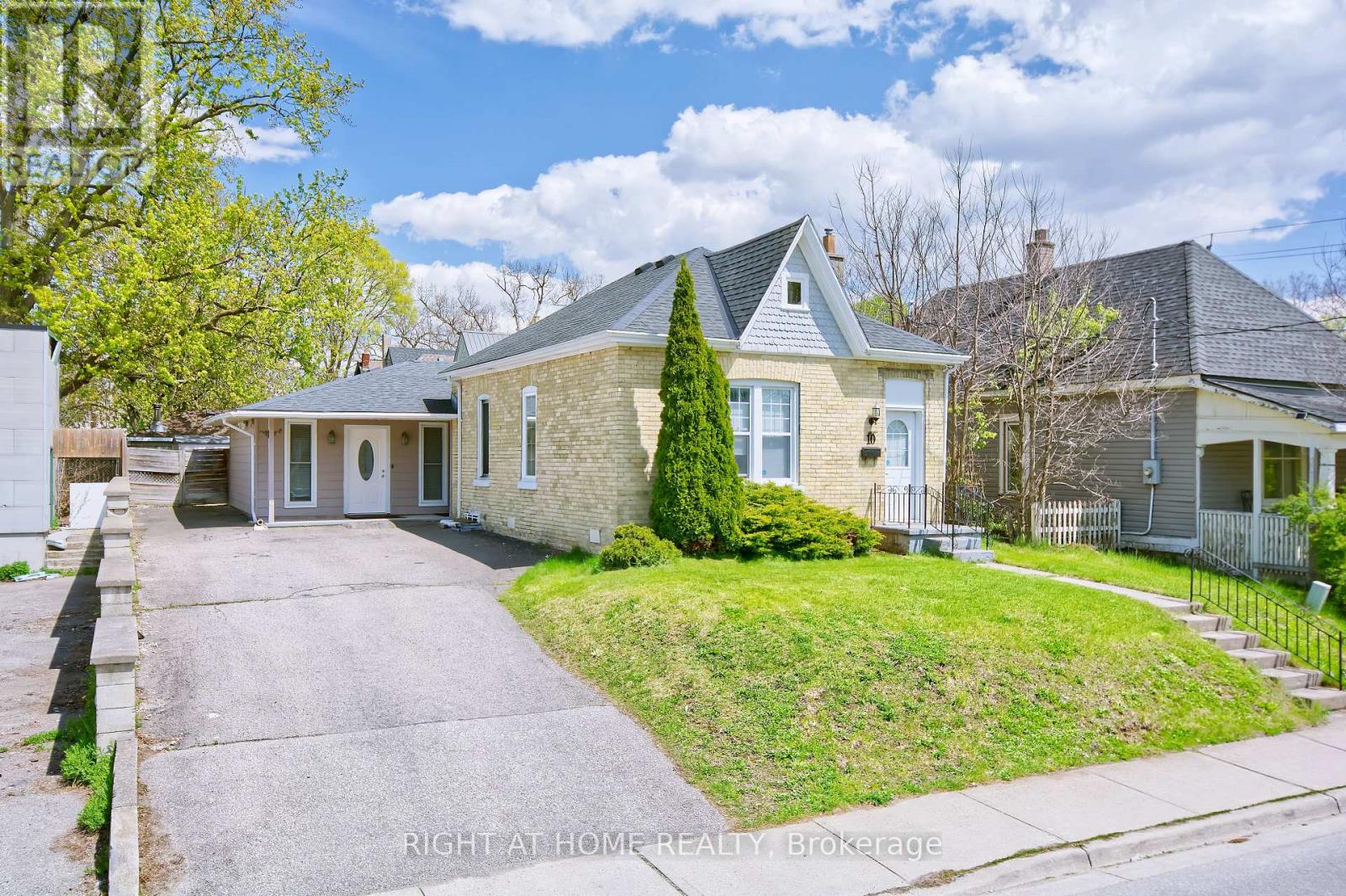 10 Pegler Street Property Photo 3