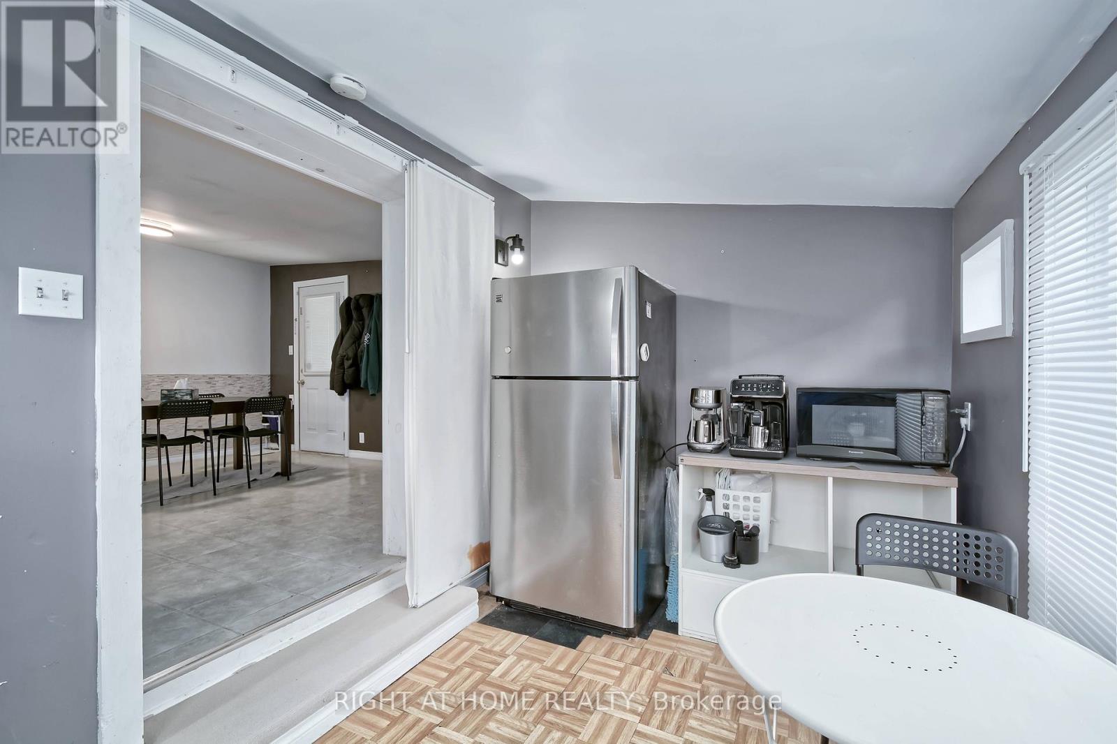 10 Pegler Street Property Photo 23