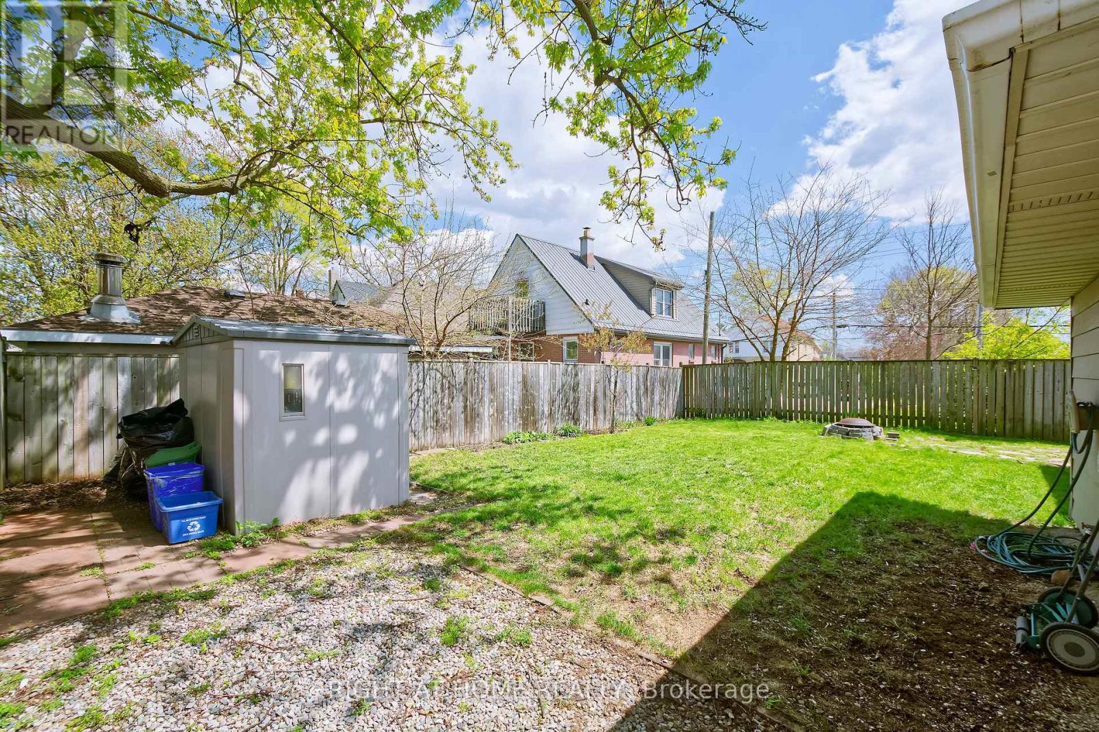 10 Pegler Street Property Photo 27