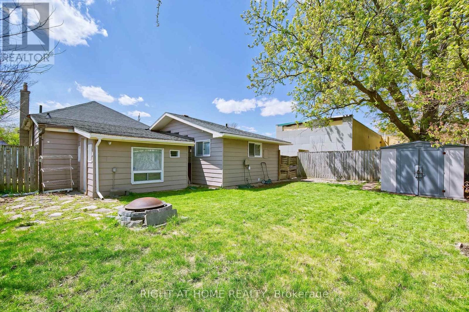 10 Pegler Street Property Photo 29