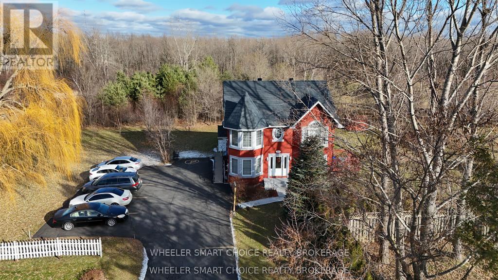 2135 Pitt Street Property Photo 1