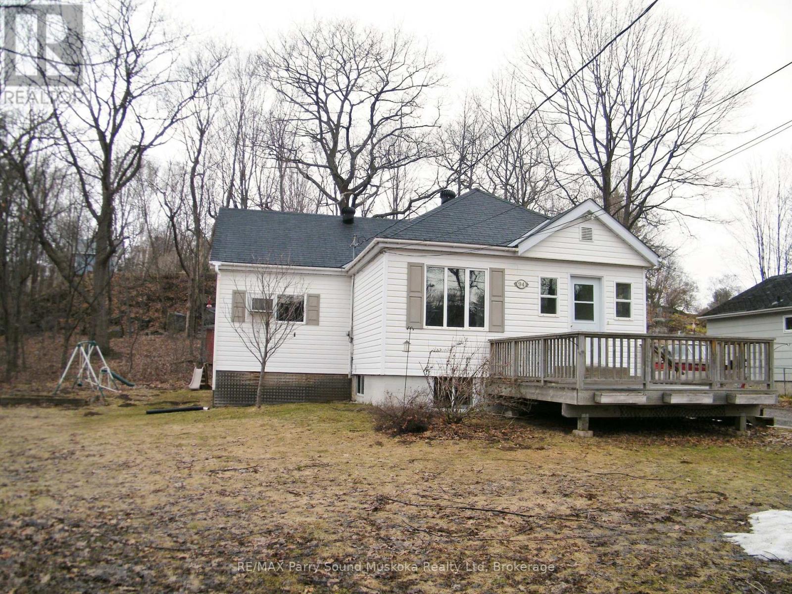 94 William Street Property Photo 4