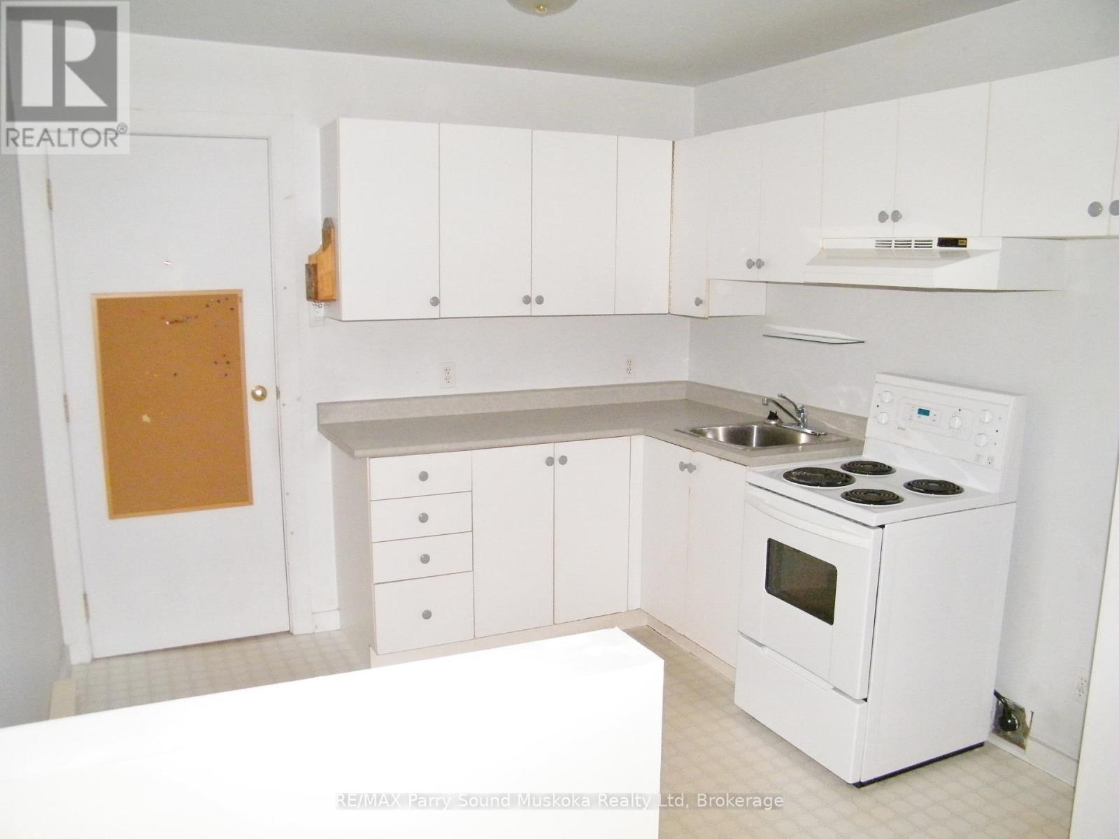 94 William Street Property Photo 8