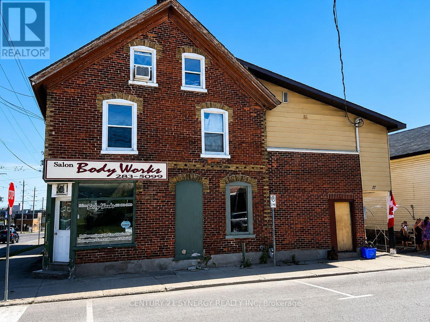 18 Market Street N Property Photo 2
