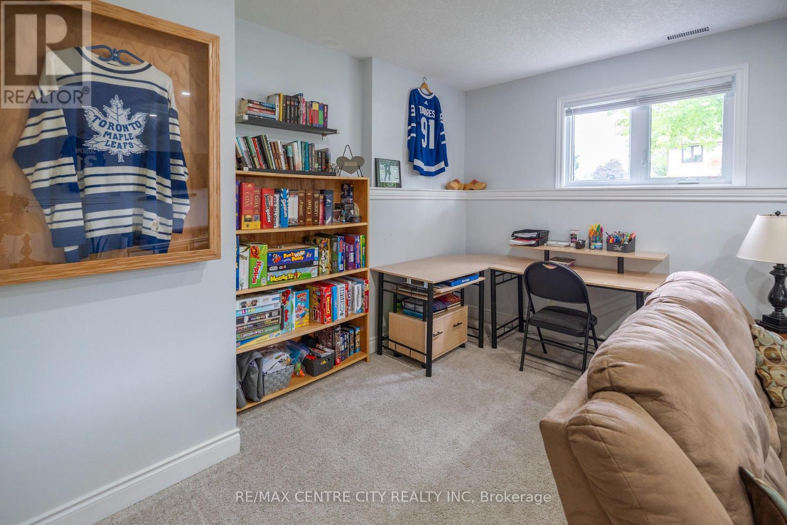159 Sherwood Crescent Property Photo 41