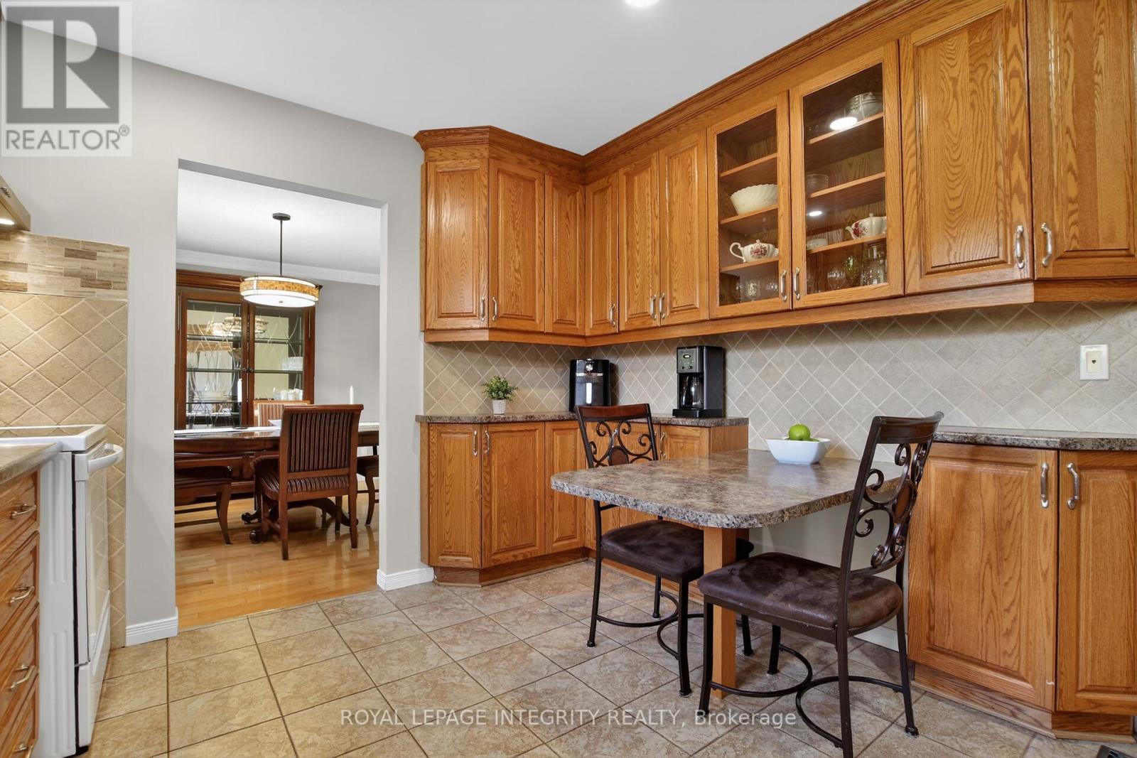 1646 Grey Nuns Drive Property Photo 13