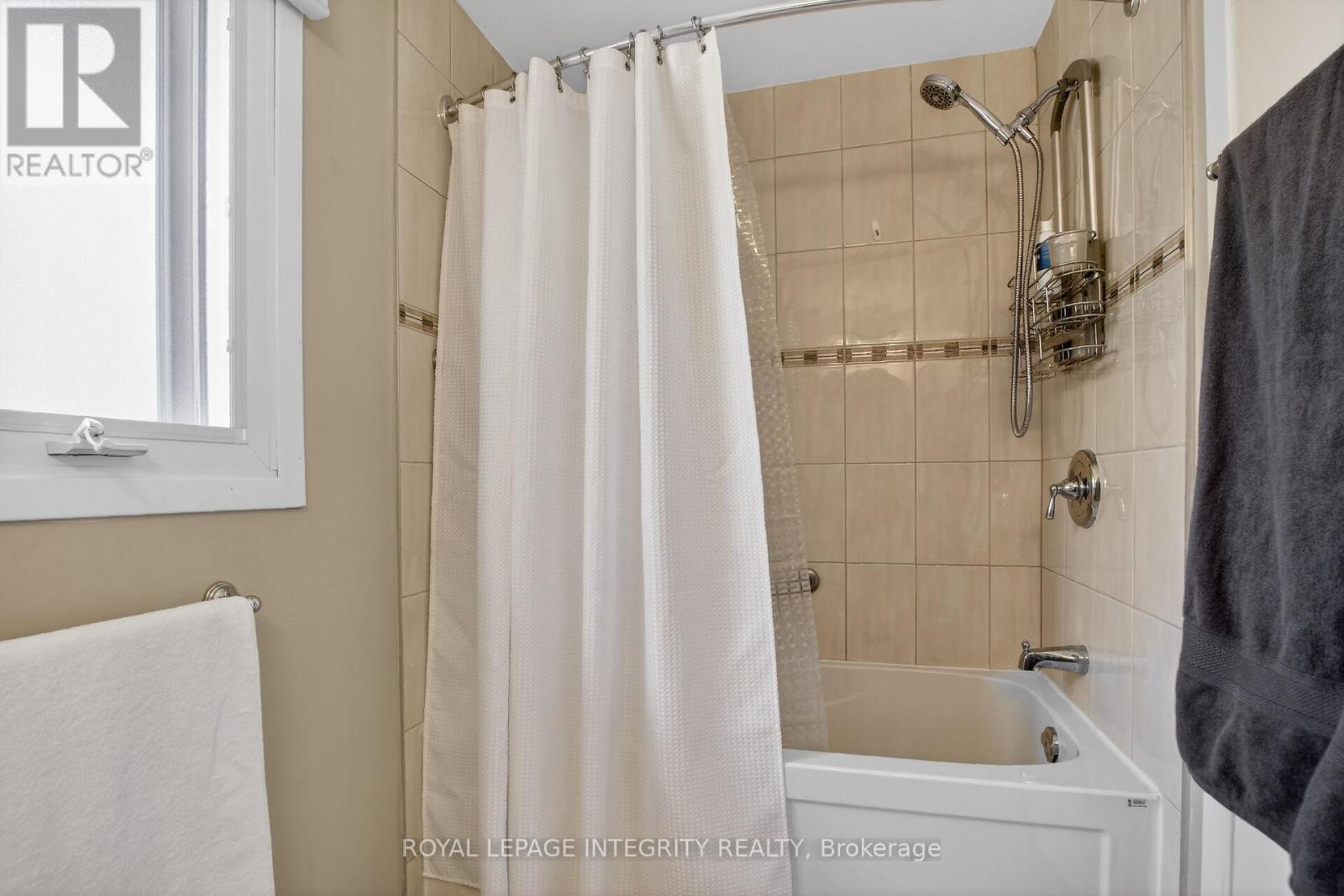 1646 Grey Nuns Drive Property Photo 33