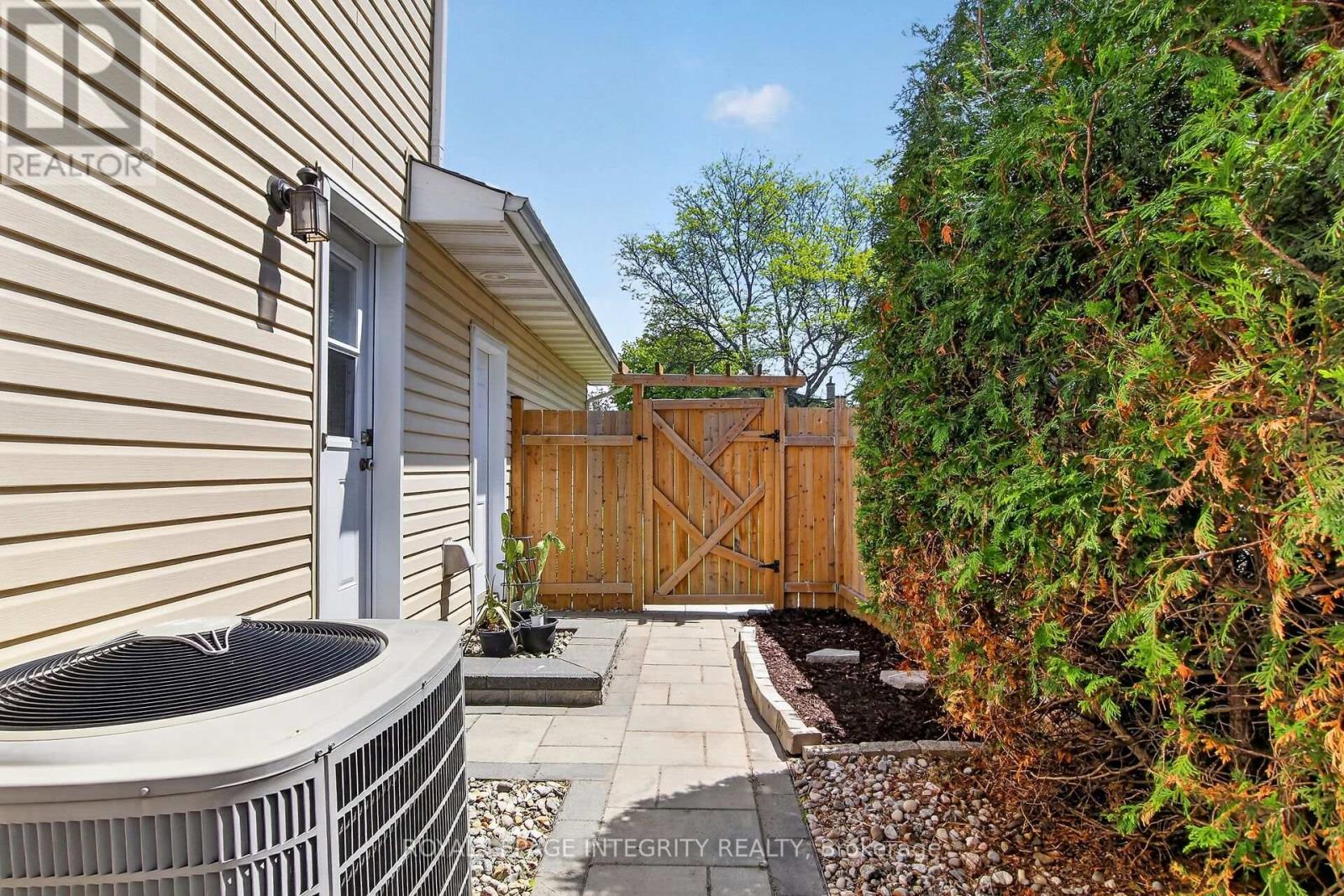 1646 Grey Nuns Drive Property Photo 39