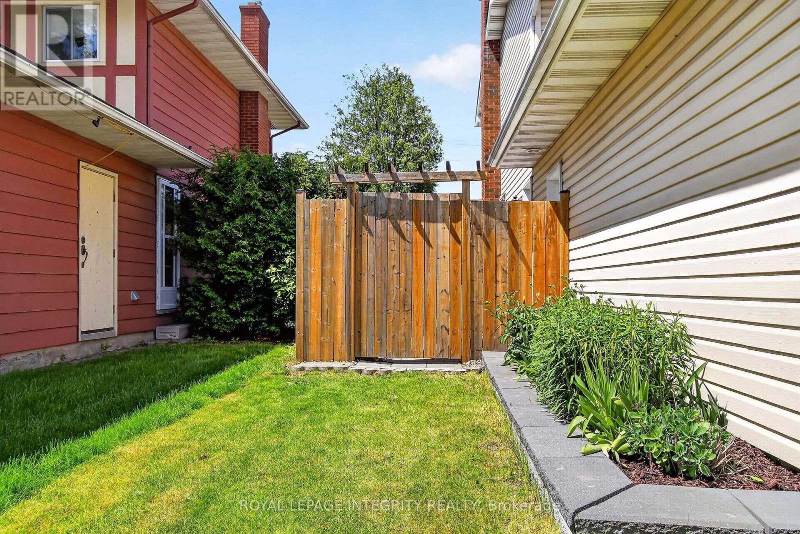 1646 Grey Nuns Drive Property Photo 43