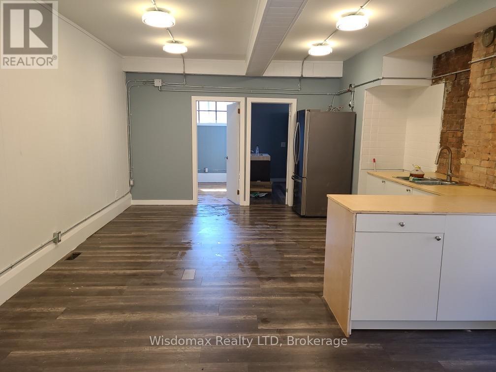 5 Court Street Property Photo 11