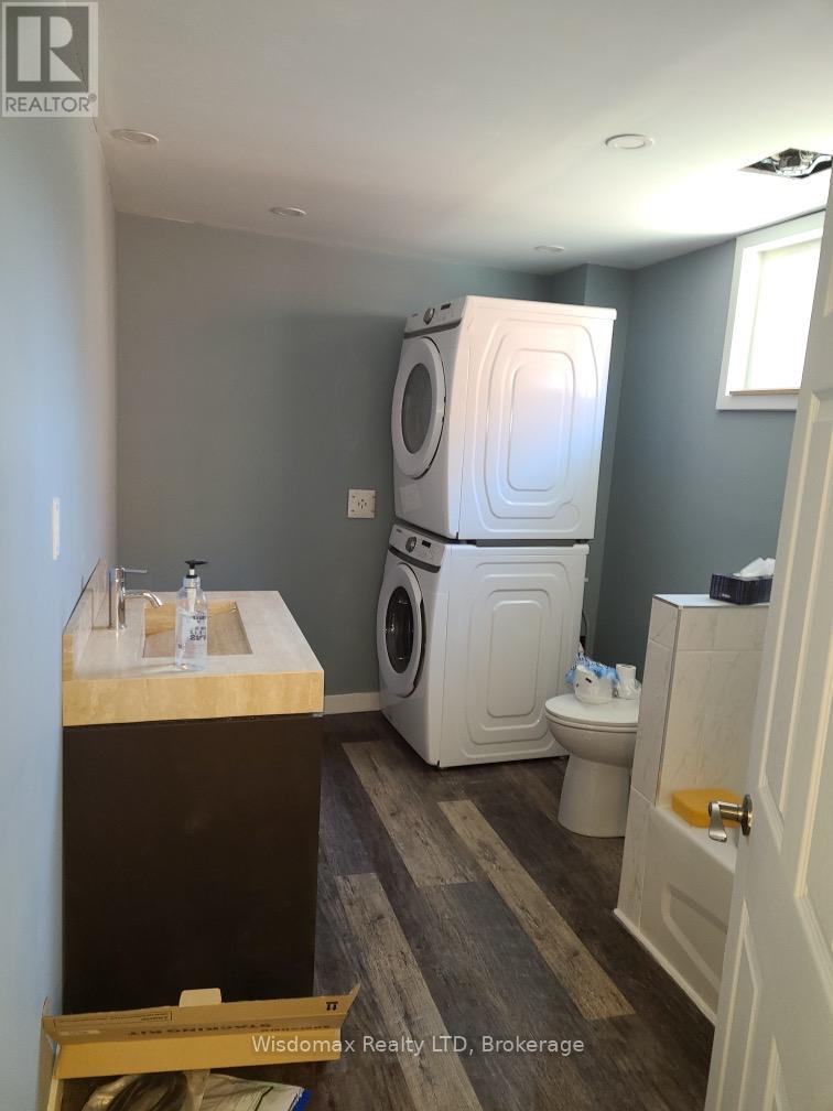 5 Court Street Property Photo 12