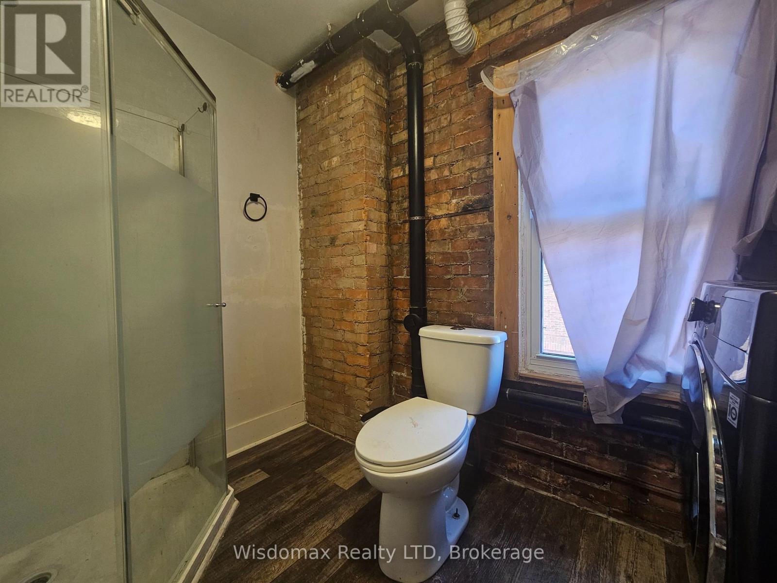 5 Court Street Property Photo 22