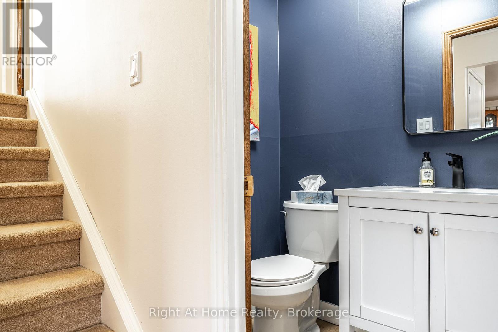34 White Street Property Photo 23