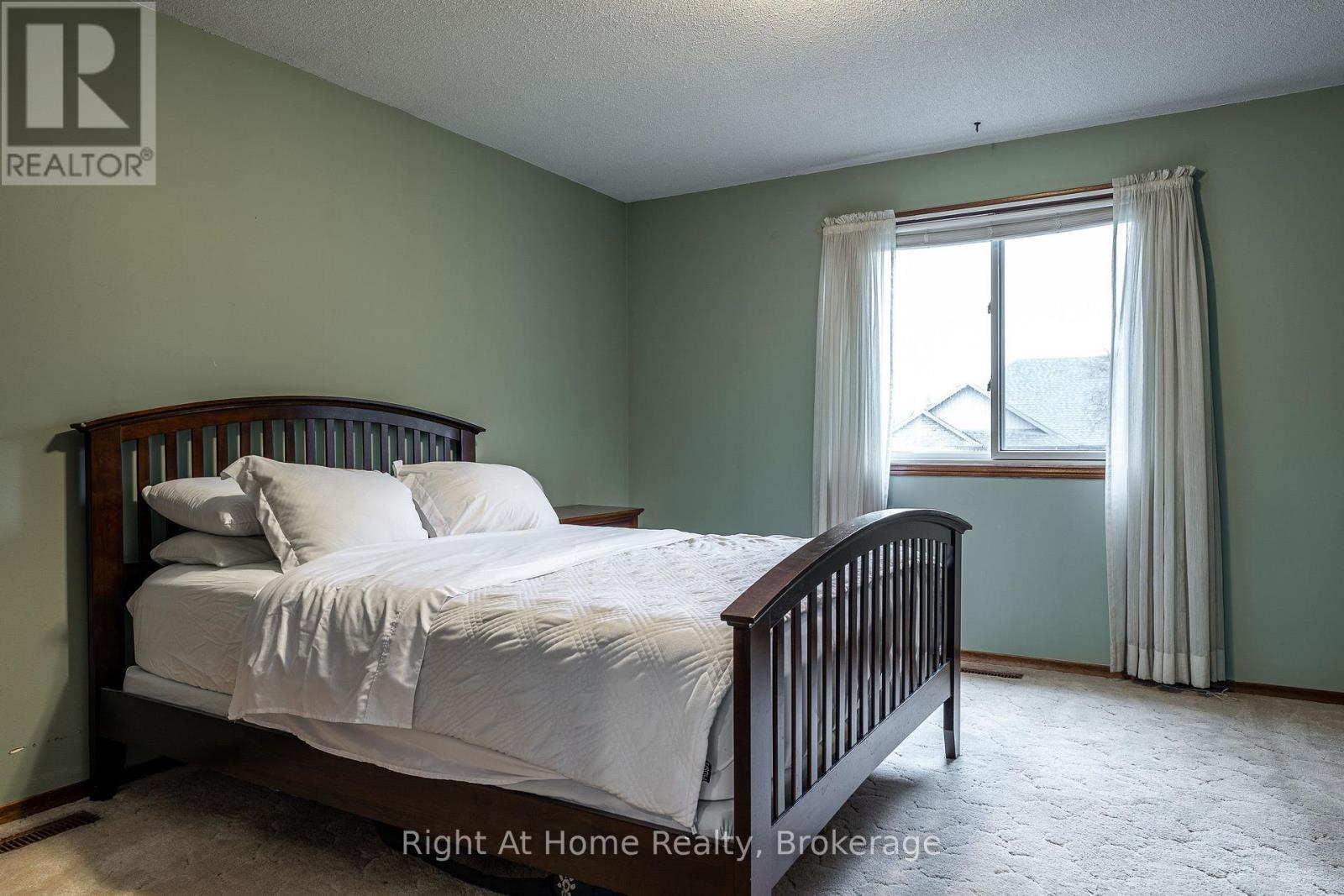 34 White Street Property Photo 25