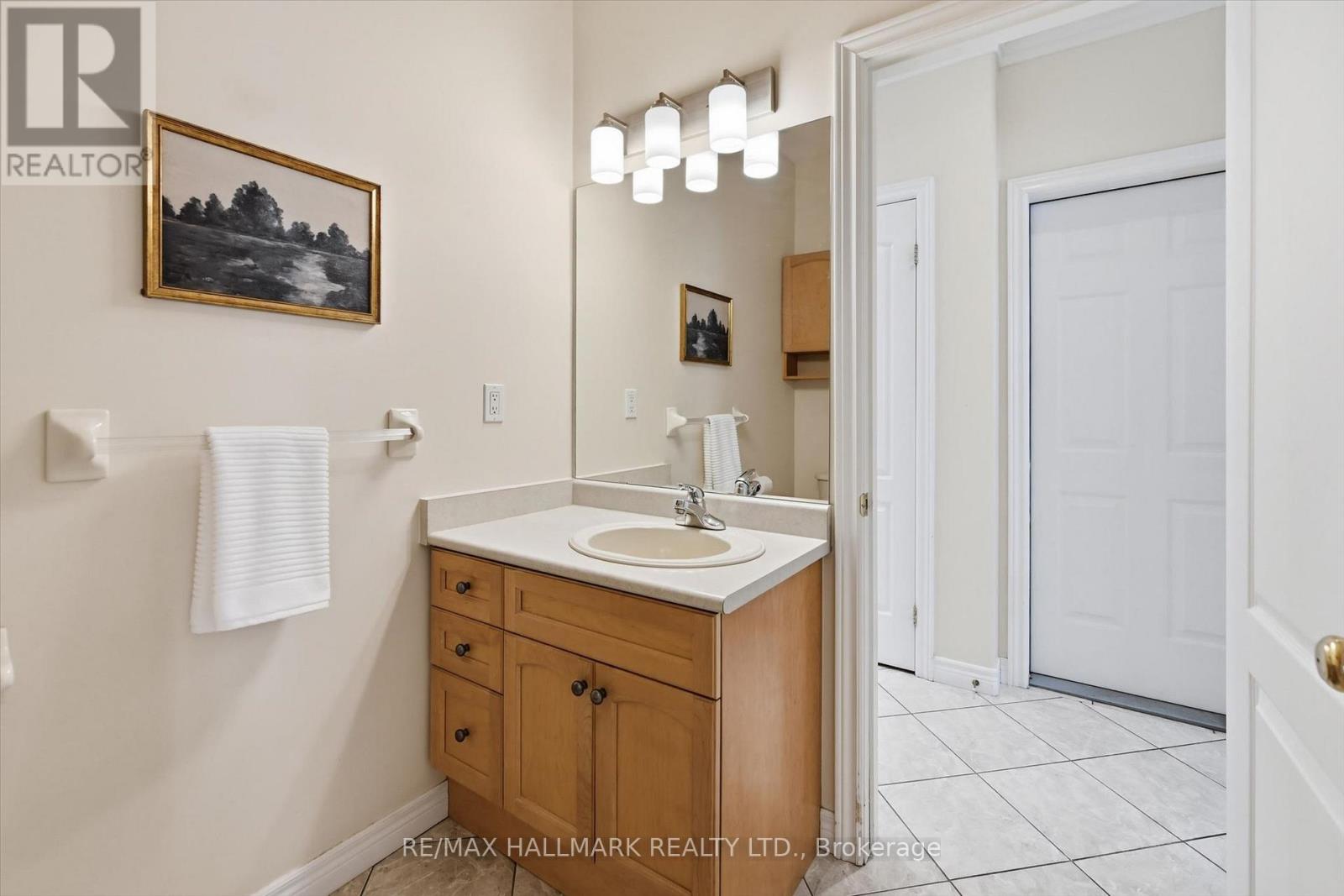 82 Second Road W Property Photo 23