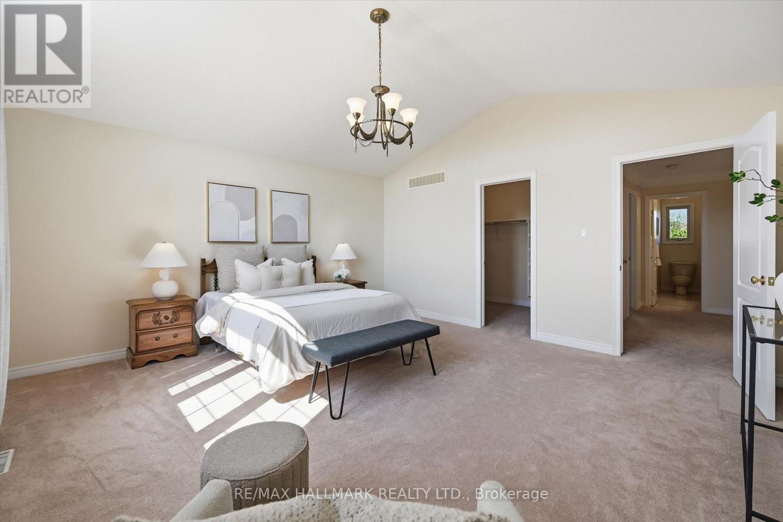 82 Second Road W Property Photo 31