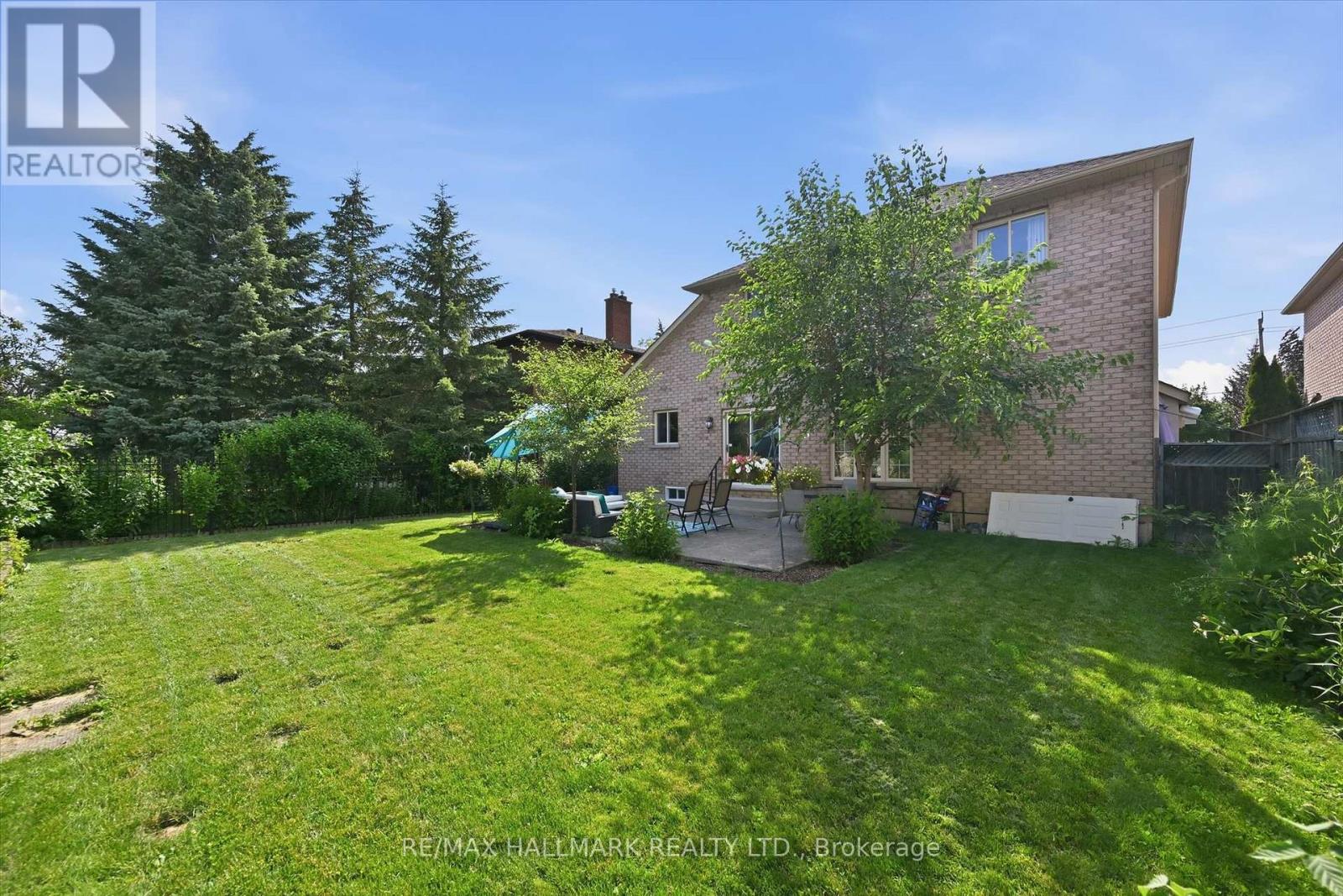 82 Second Road W Property Photo 46