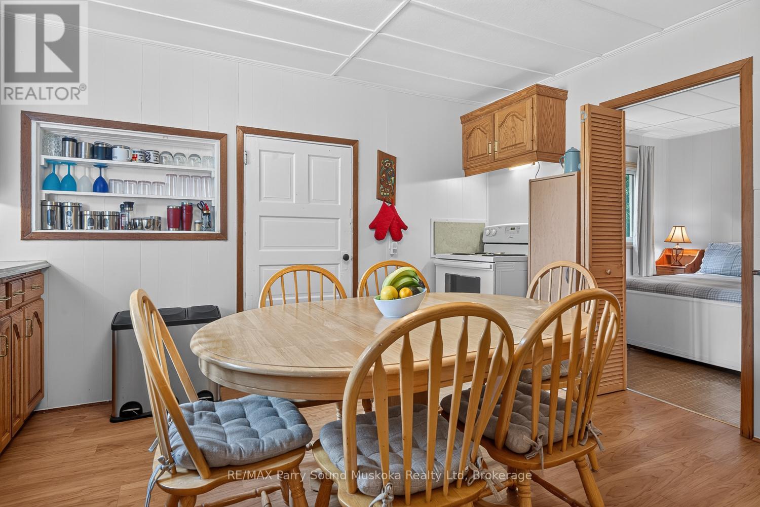 101 Chain Of Lakes Road Property Photo 29
