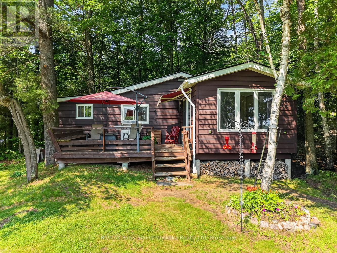 101 Chain Of Lakes Road Property Photo 50