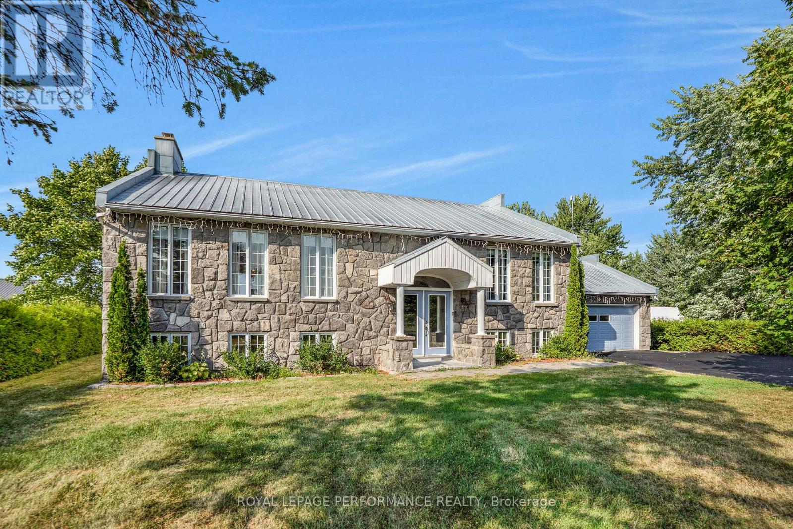 123 Ch Du Domaine Road Property Photo 1