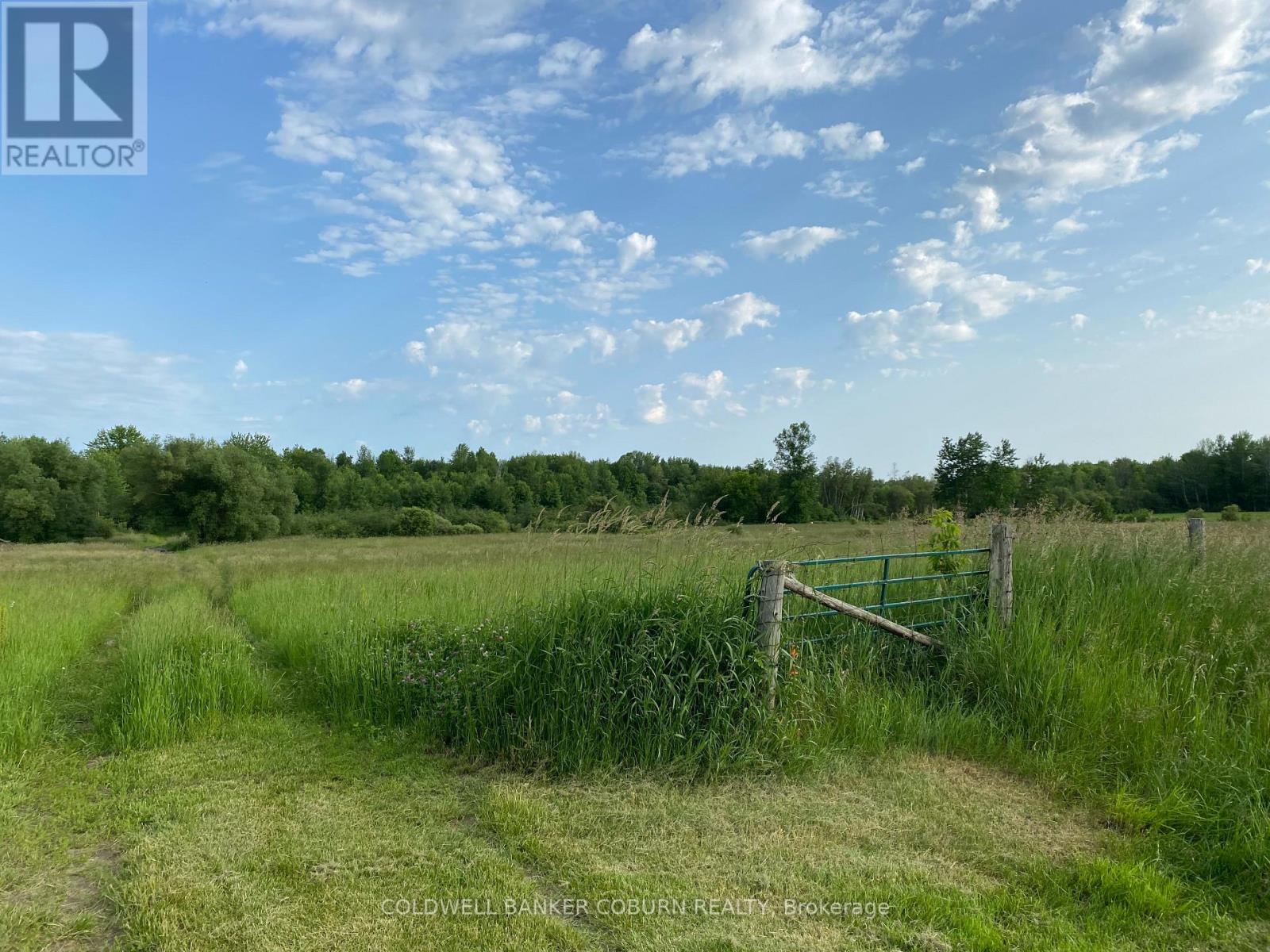 1419 Pittston Road Property Photo 1