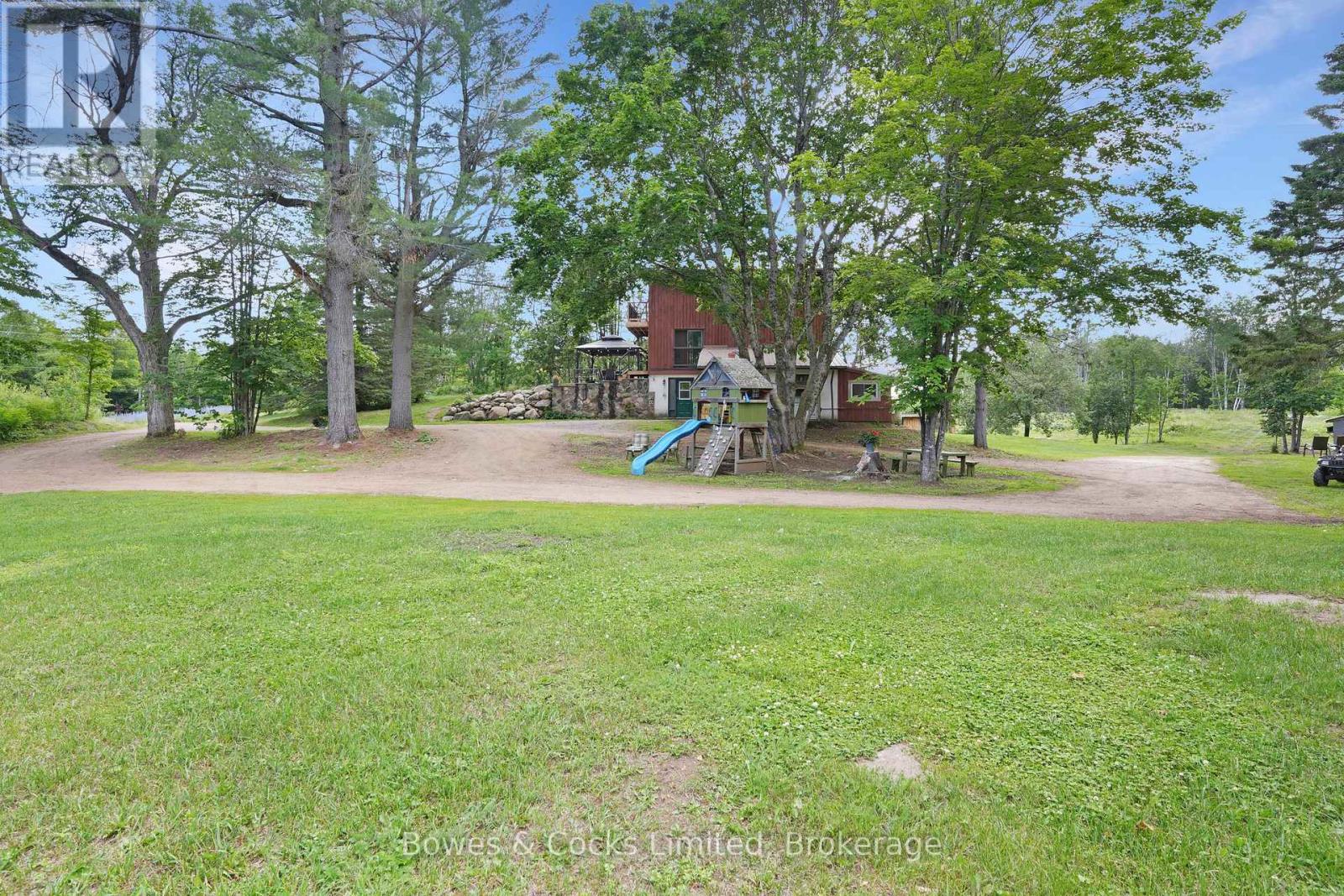 2885 Lower Faraday Road Property Photo 3