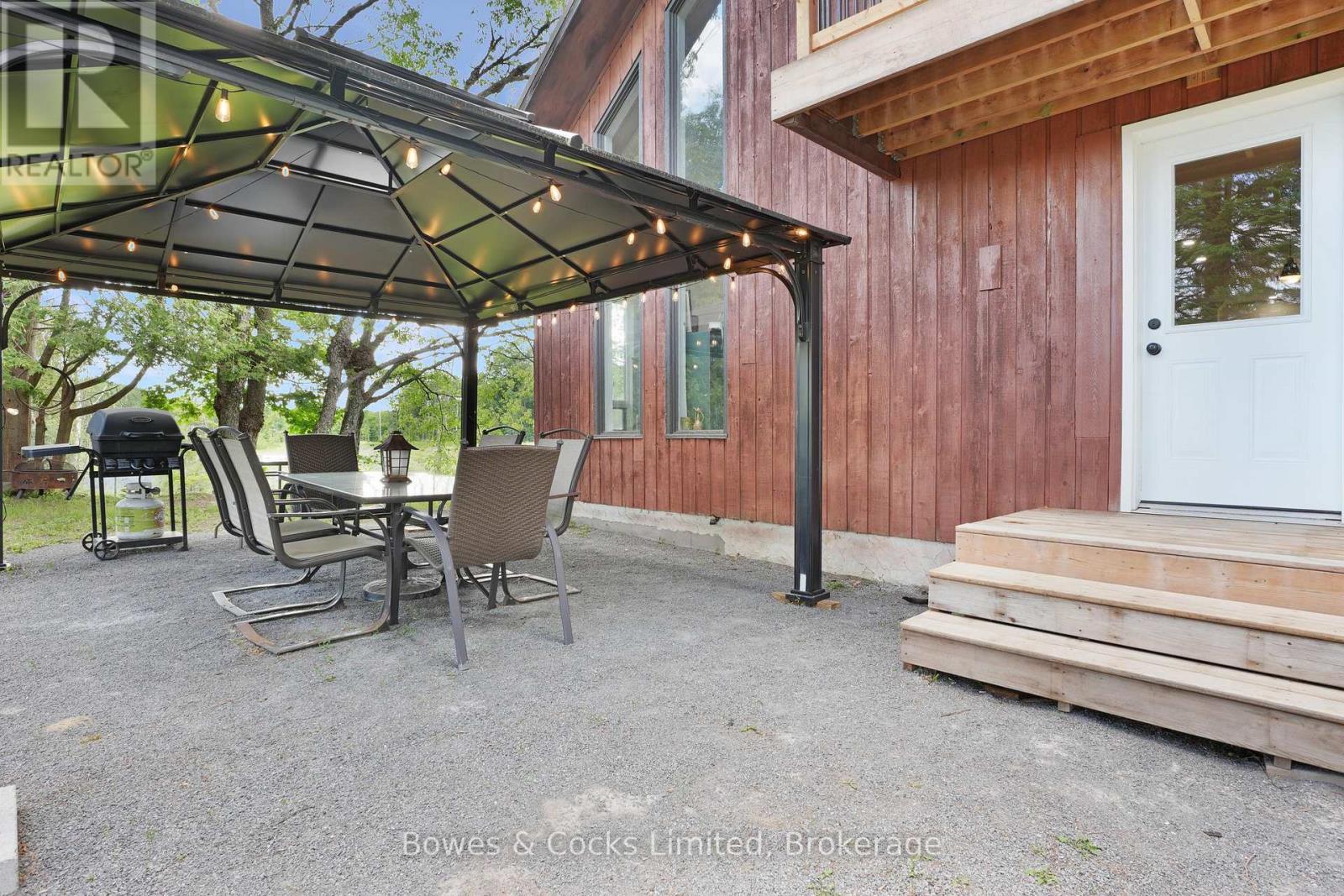 2885 Lower Faraday Road Property Photo 6
