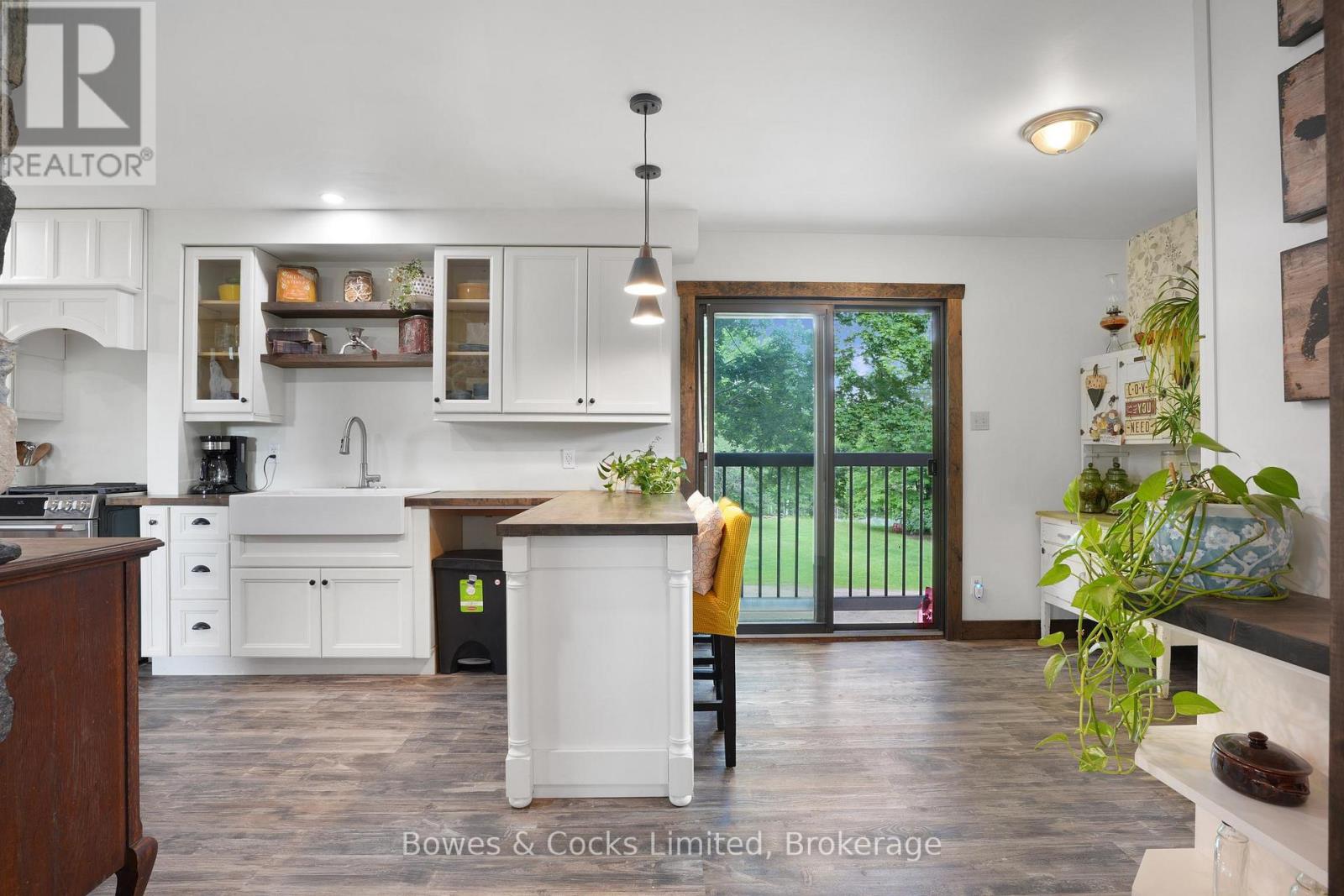 2885 Lower Faraday Road Property Photo 8