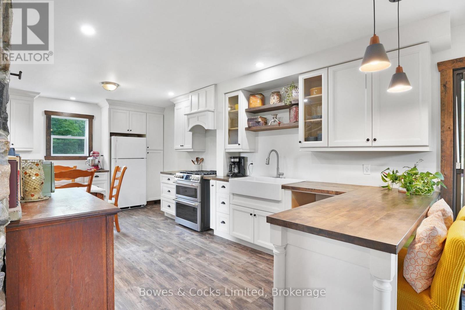 2885 Lower Faraday Road Property Photo 9