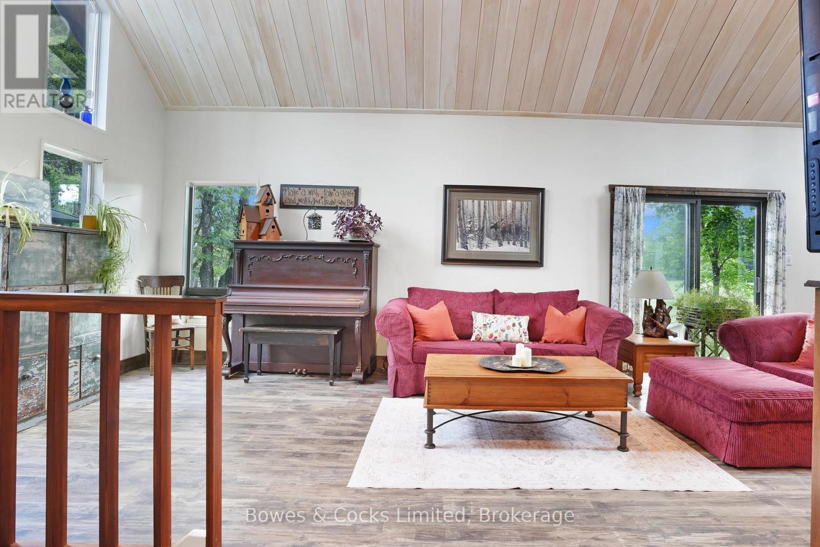 2885 Lower Faraday Road Property Photo 15