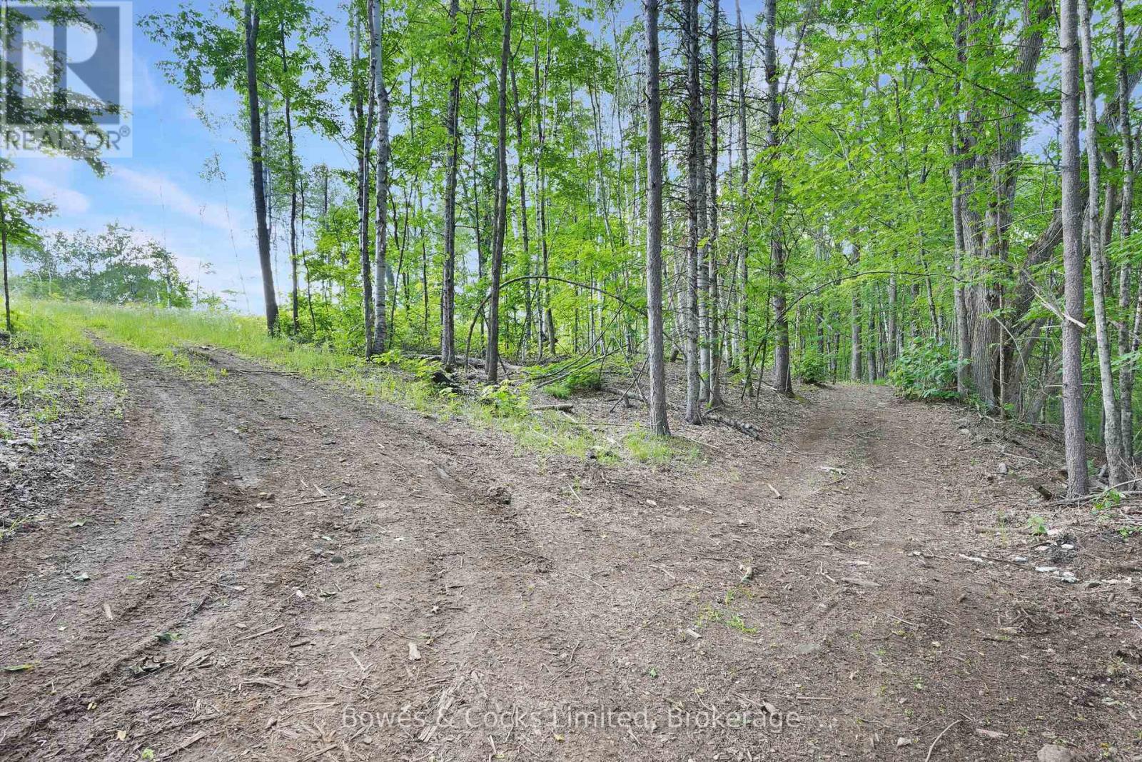 2885 Lower Faraday Road Property Photo 43