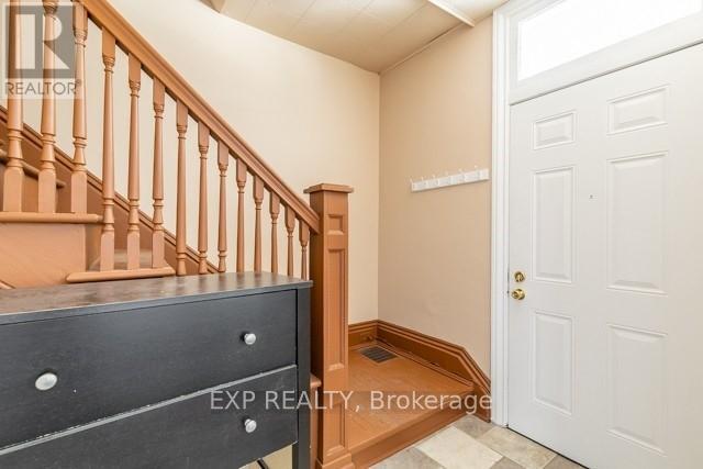 99 Sanford Avenue N Property Photo 6