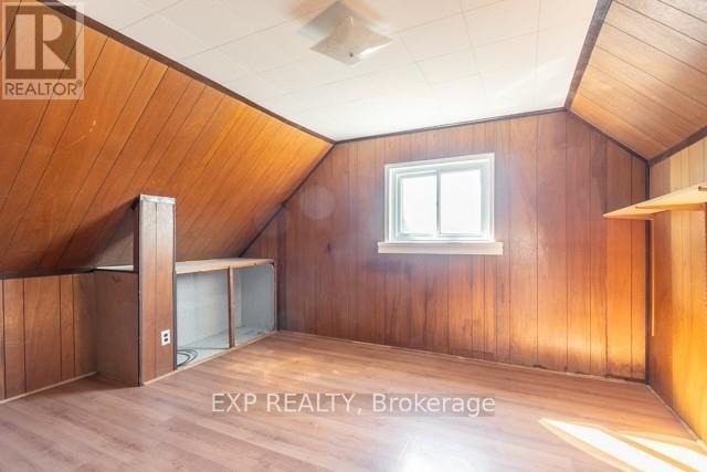 99 Sanford Avenue N Property Photo 11