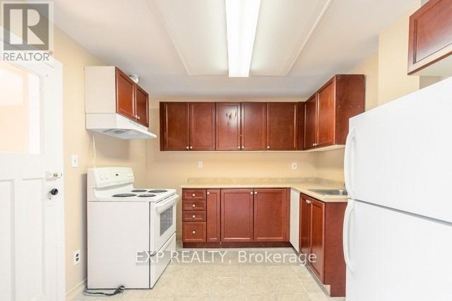 99 Sanford Avenue N Property Photo 14