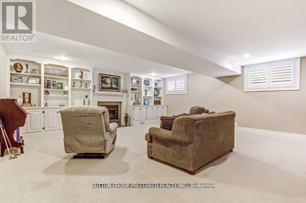 23 - 124 North Centre Road Property Photo 29