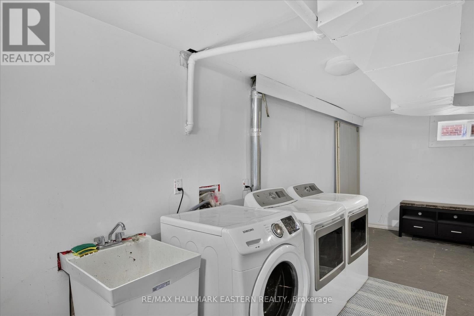 475 Aylmer Street N Property Photo 40
