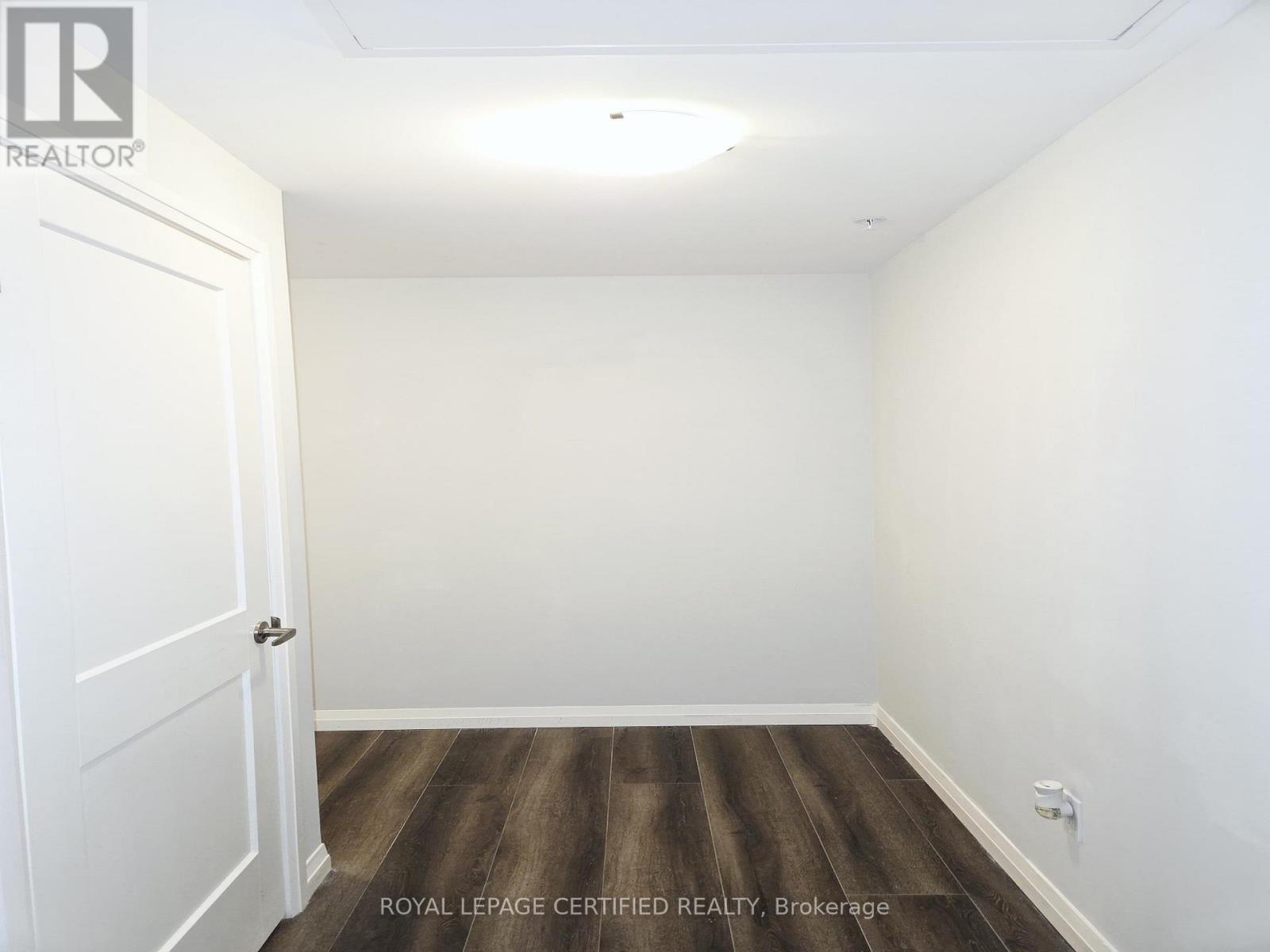 1502 - 108 Garment Street Property Photo 12