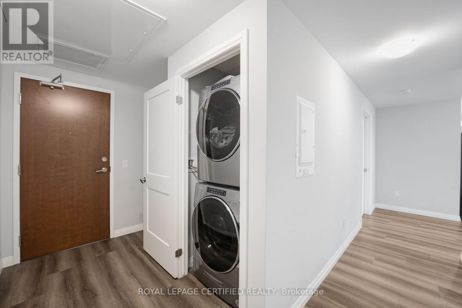 1502 - 108 Garment Street Property Photo 15