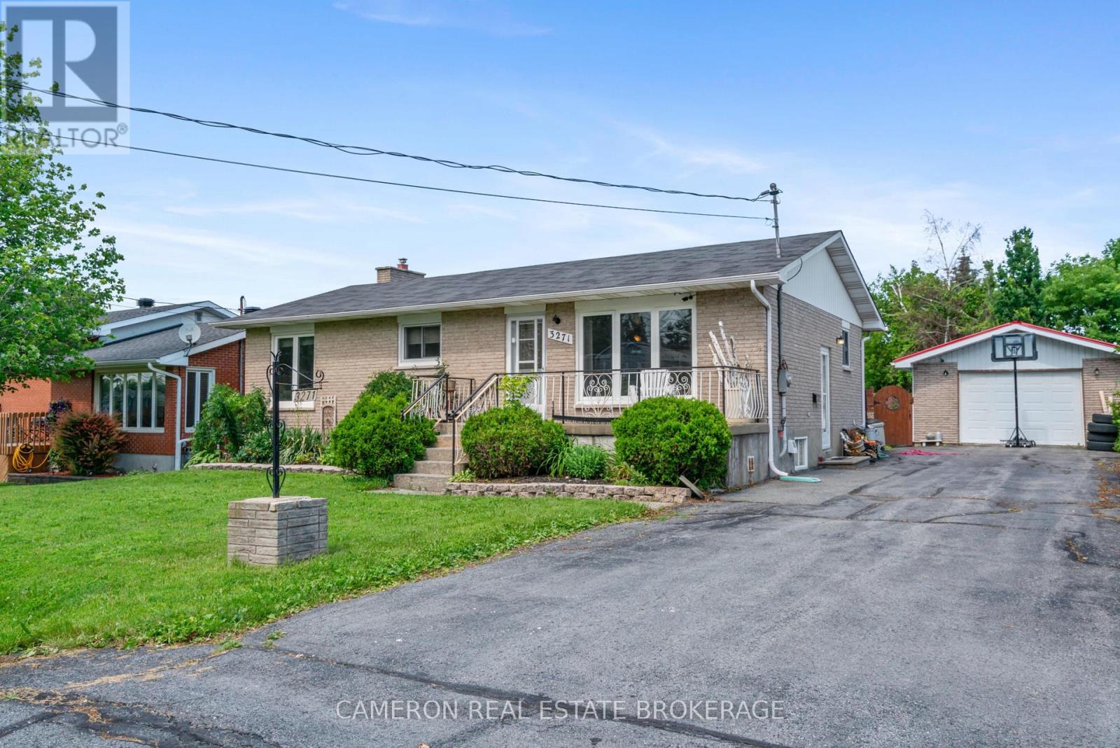 3271 BRUCE STREET