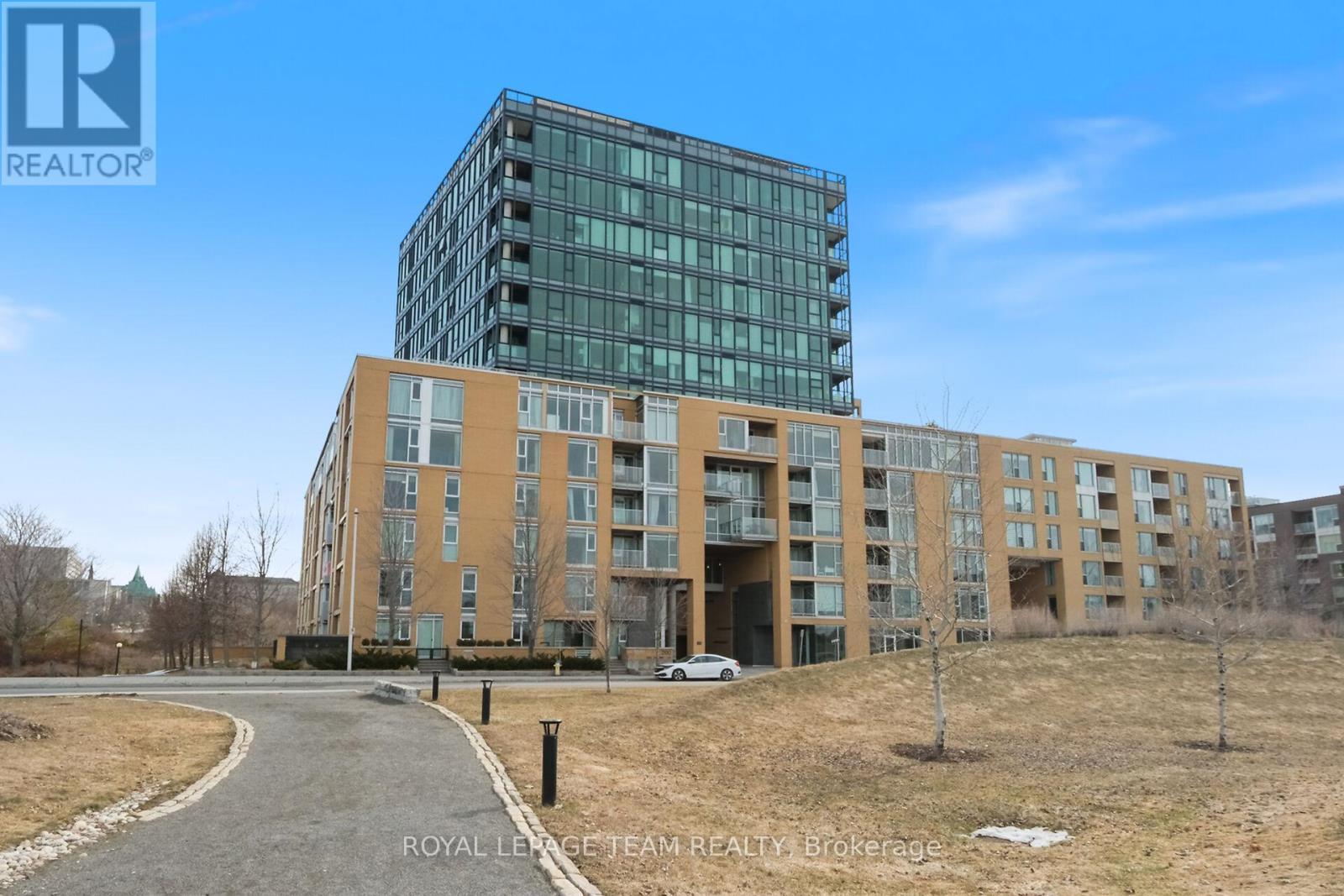 1004 - 200 LETT STREET
