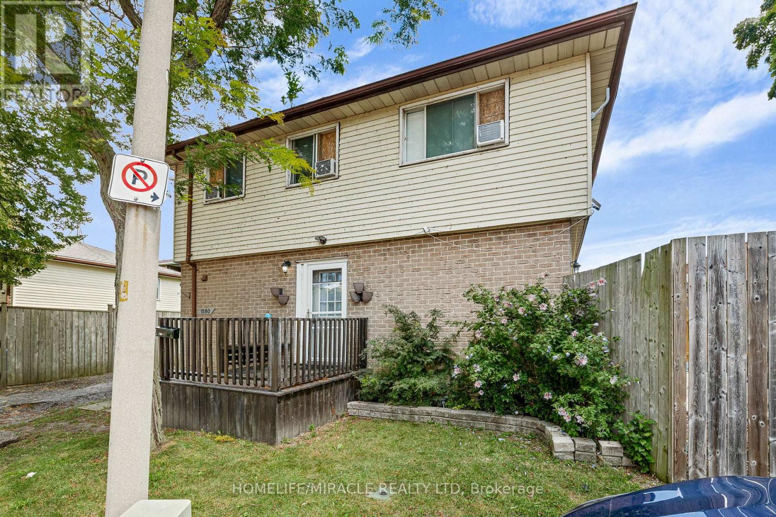 1180 Heathfield Court Property Photo 3