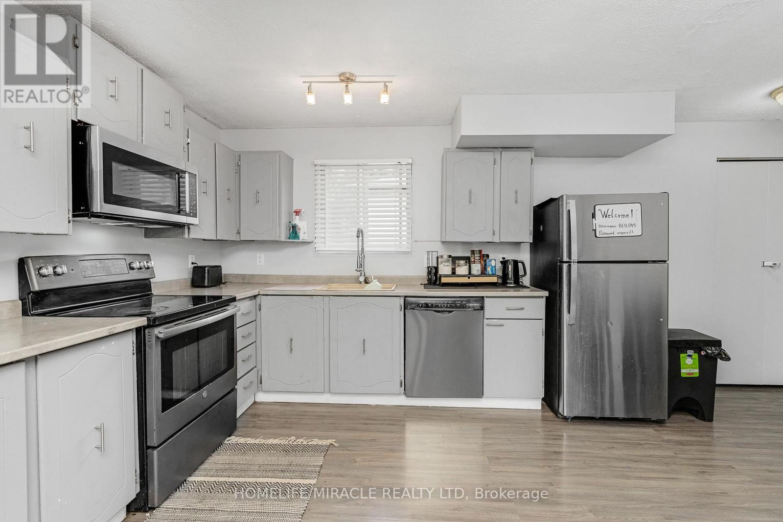 1180 Heathfield Court Property Photo 4