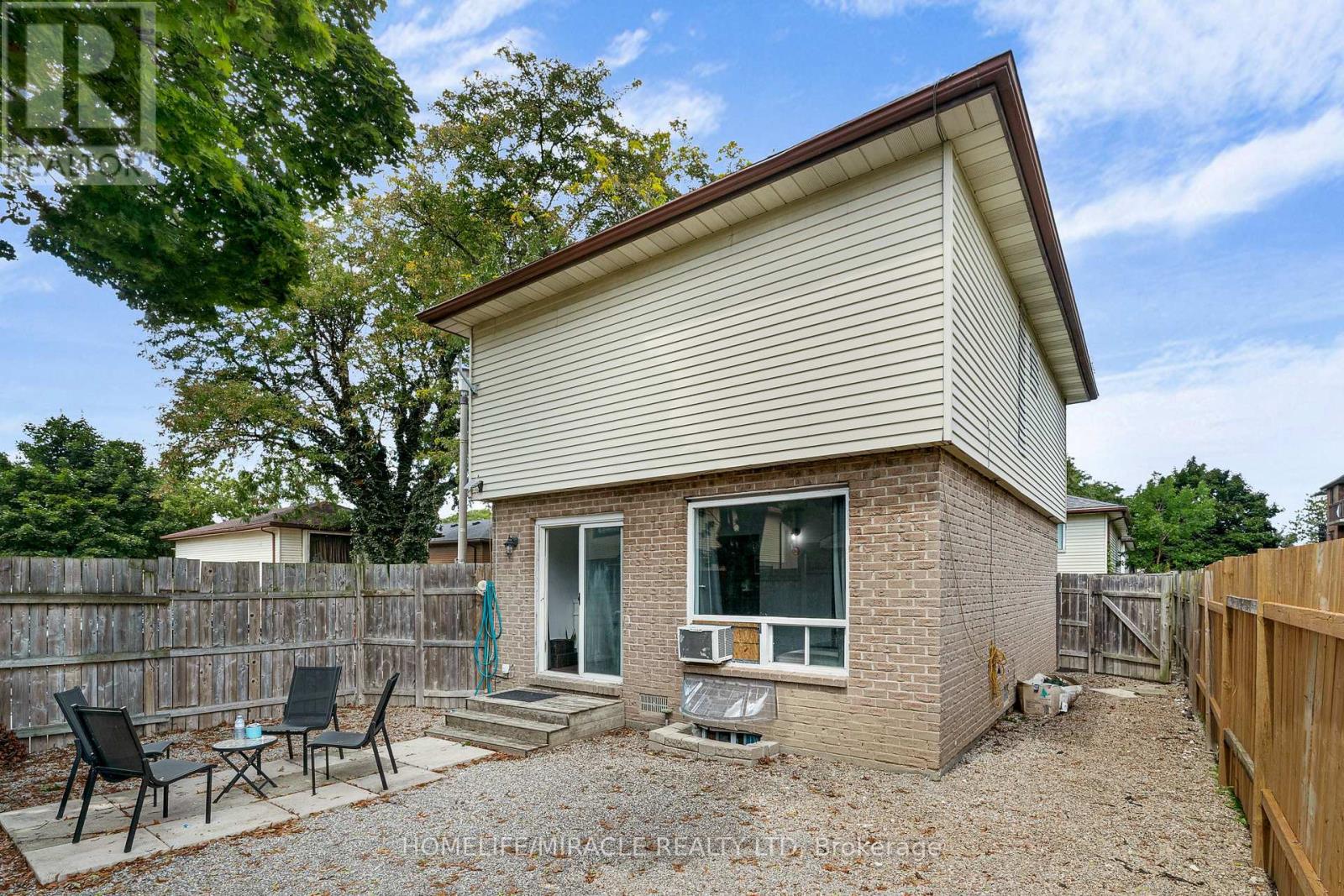 1180 Heathfield Court Property Photo 21