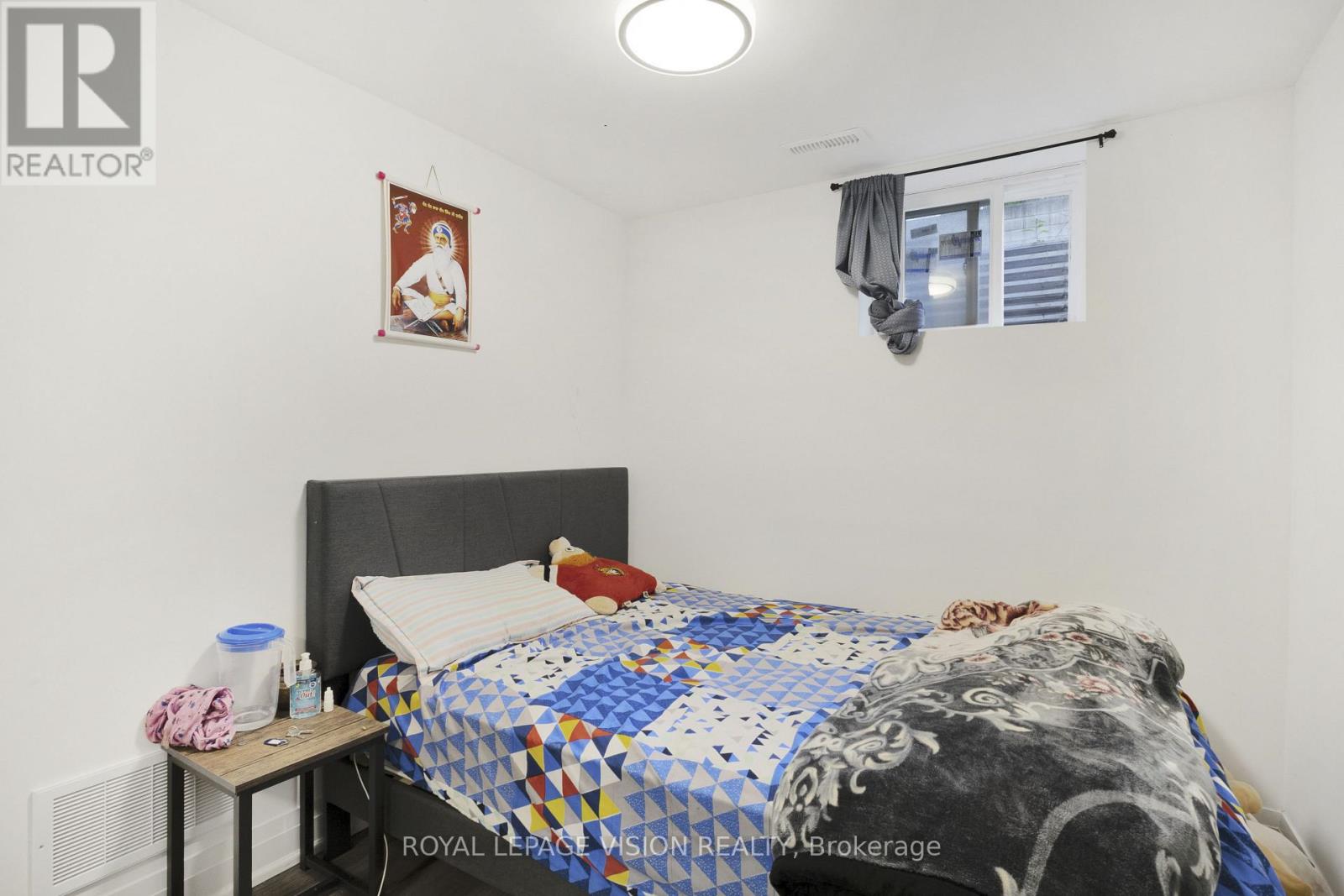 Unit B - 43 Lavinia Street N Property Photo 8