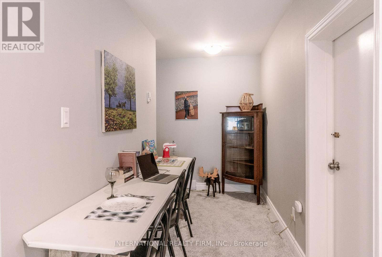 324 Bethune Drive N Property Photo 25