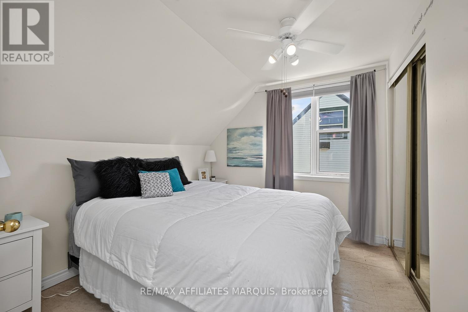 12 Churchill Crescent Property Photo 23