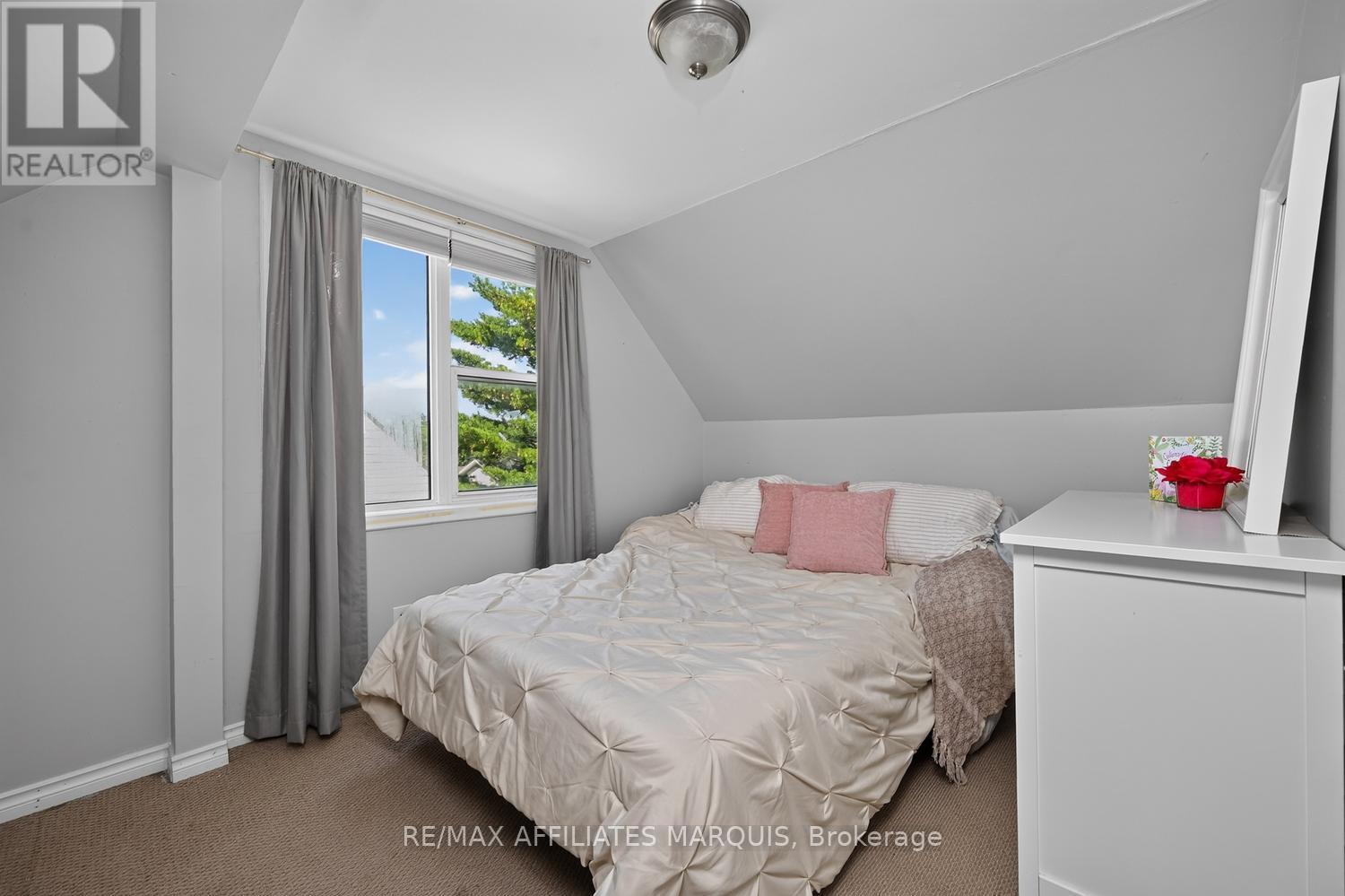 12 Churchill Crescent Property Photo 25