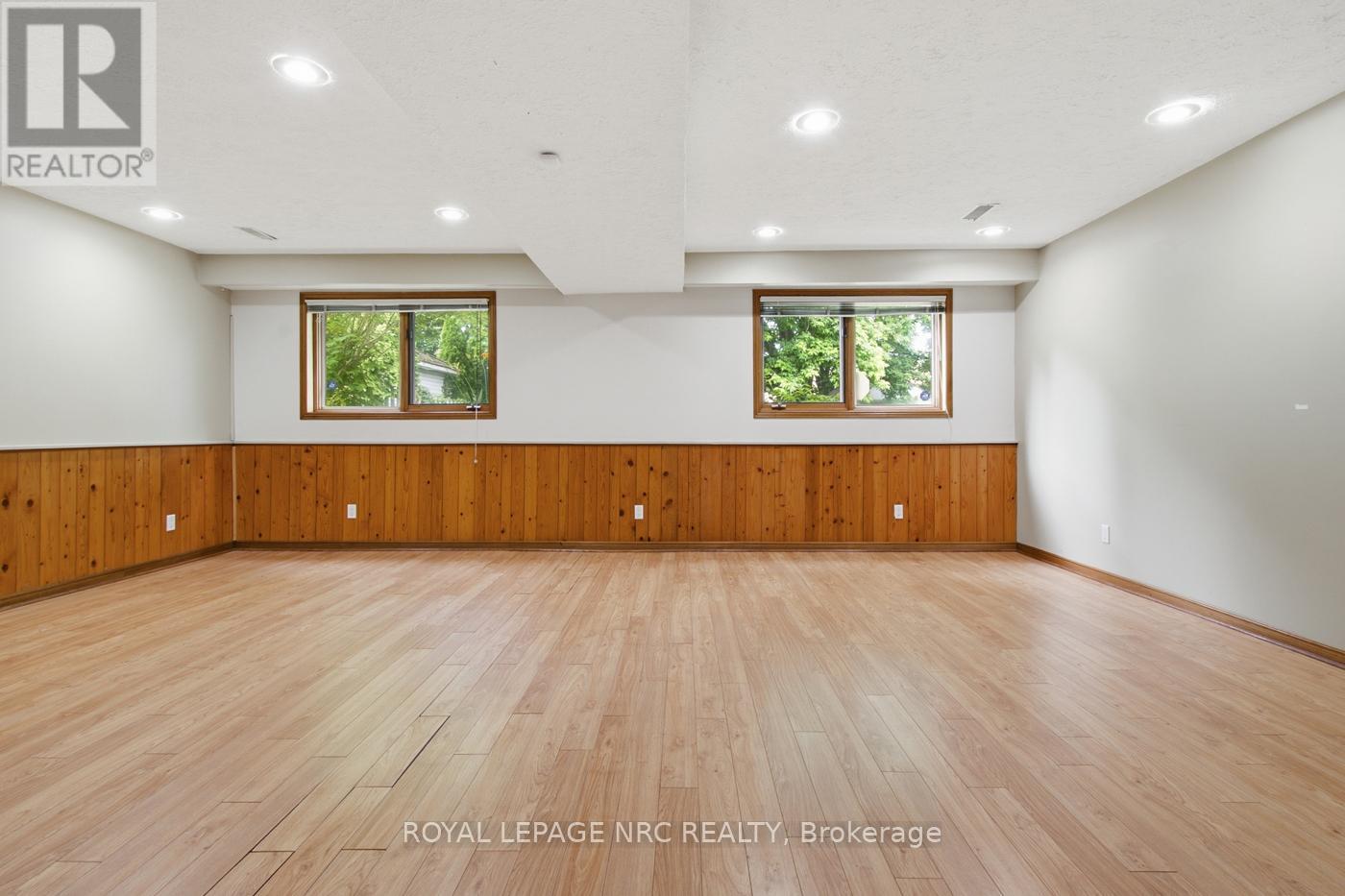 12 Harvest Oak Drive Property Photo 19