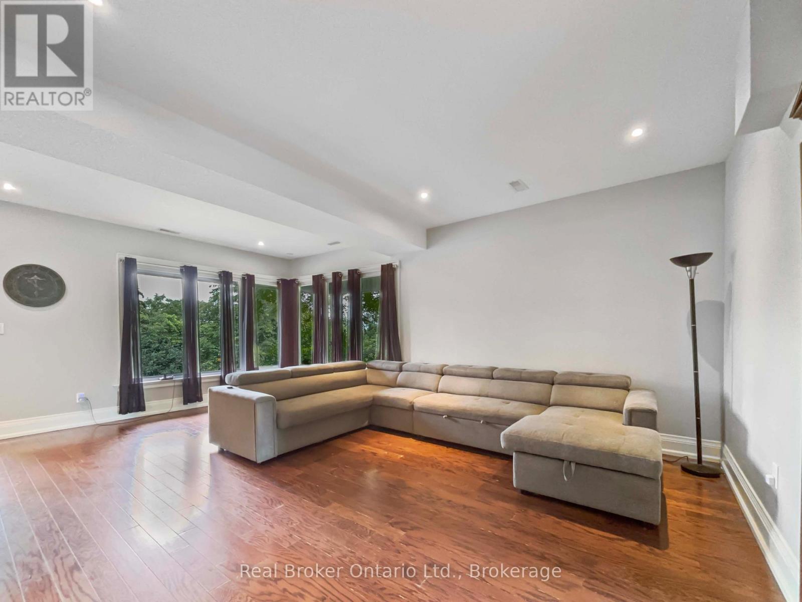 138 Cockshutt Road Property Photo 12