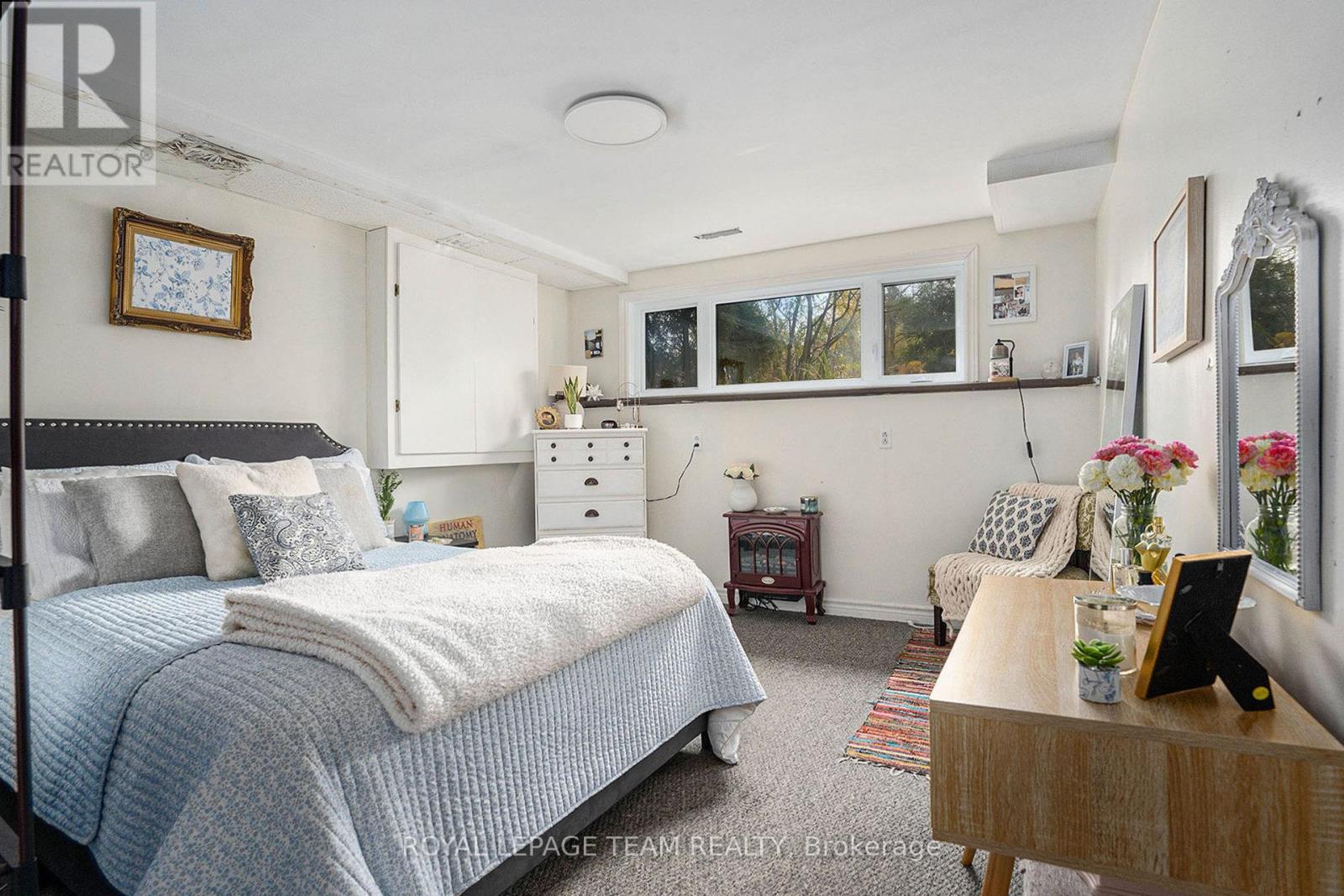 4 Black Walnut Road Property Photo 21